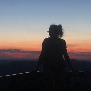 Meet your Posher, Fatima